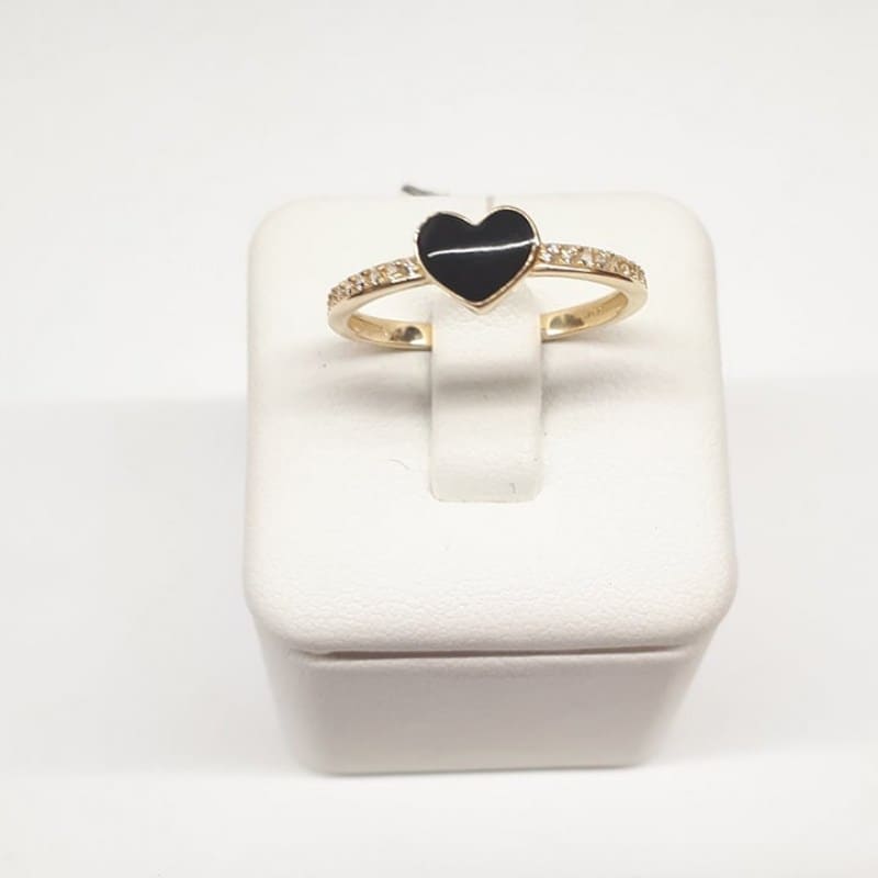 Złoty pierścionek czarne serce2